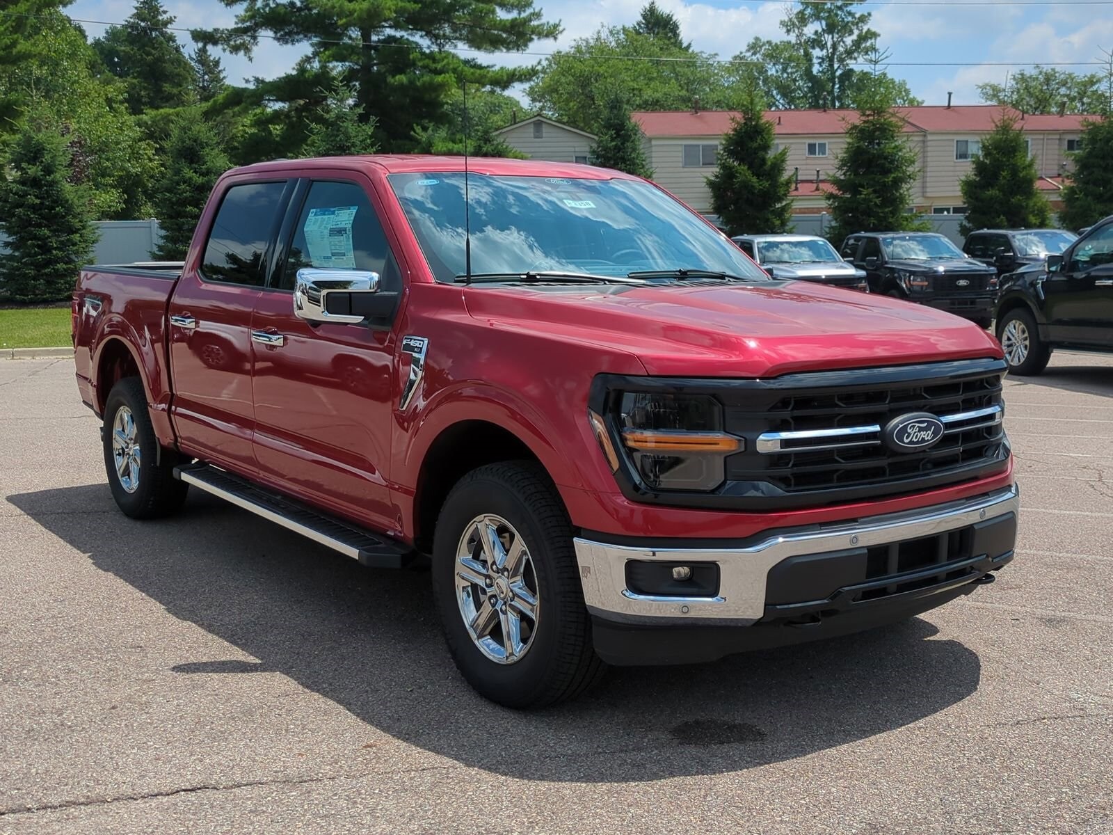 2024 Ford F-150 XLT photo 2