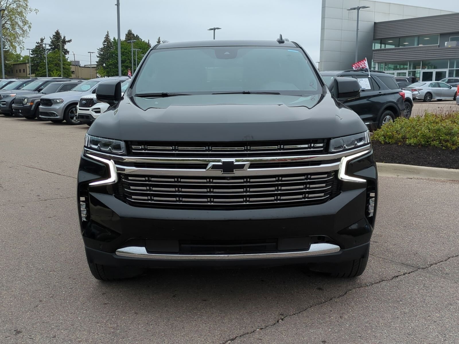 2024 Chevrolet Tahoe RST photo 3