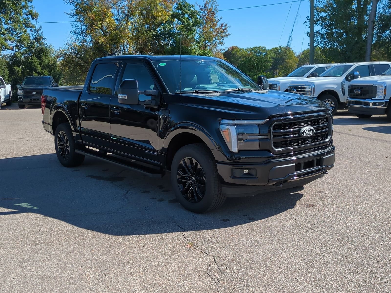 2025 Ford F-150 Lariat photo 2
