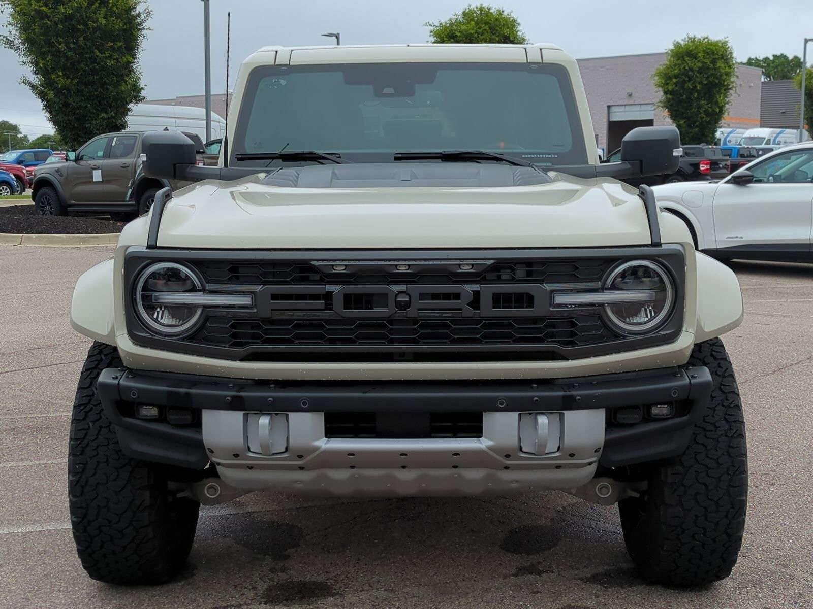 2025 Ford Bronco Raptor photo 3
