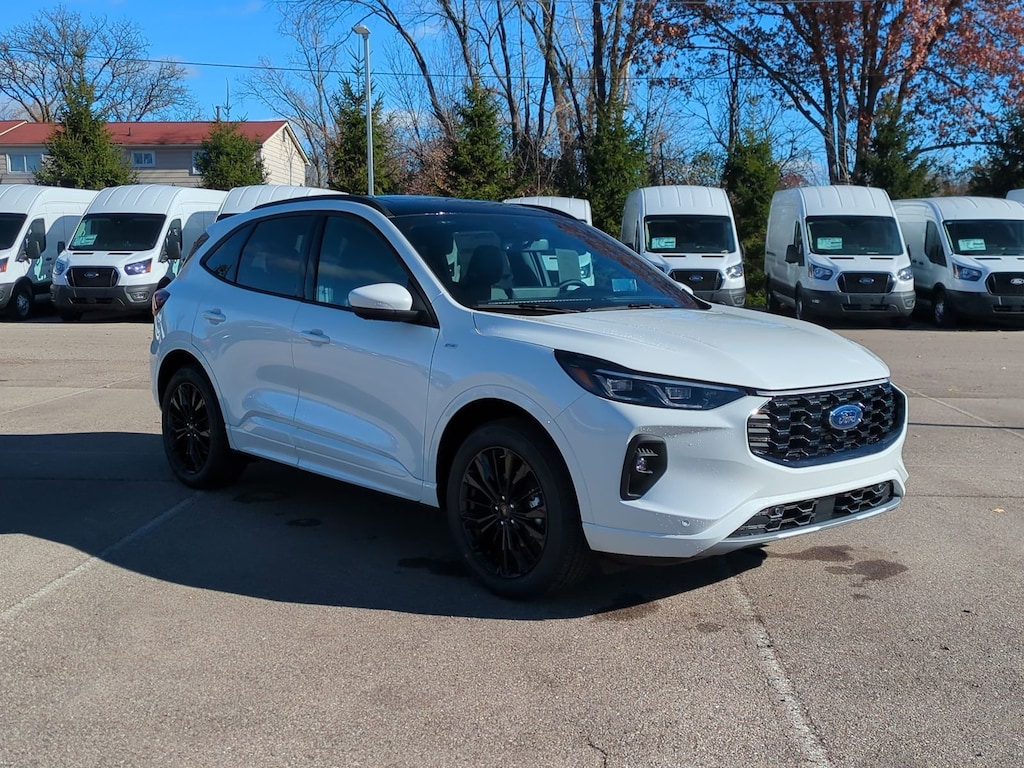 New 2026 Ford Escape Hybrid ST-Line Elite SUV