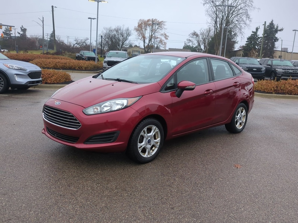 Used 2014 Ford Fiesta SE Sedan