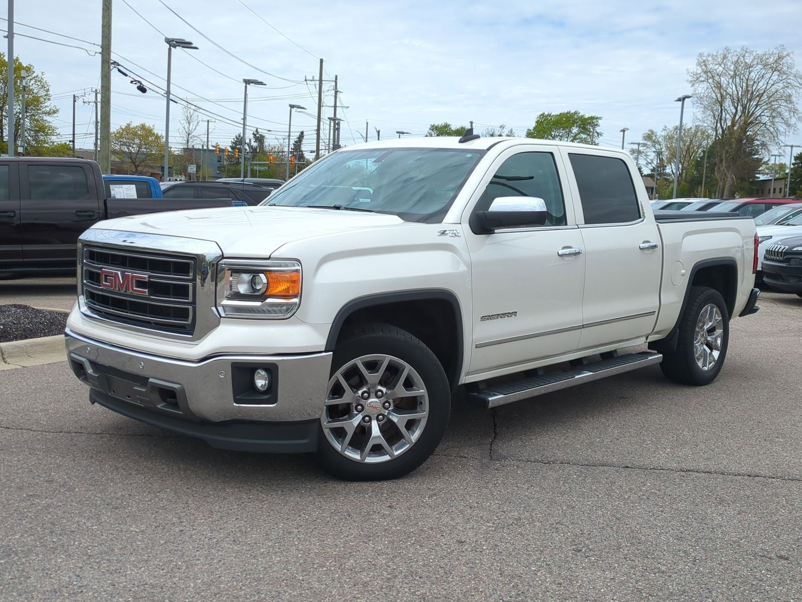 2015 GMC Sierra 4WD Crew Cab SLT SWB's photo