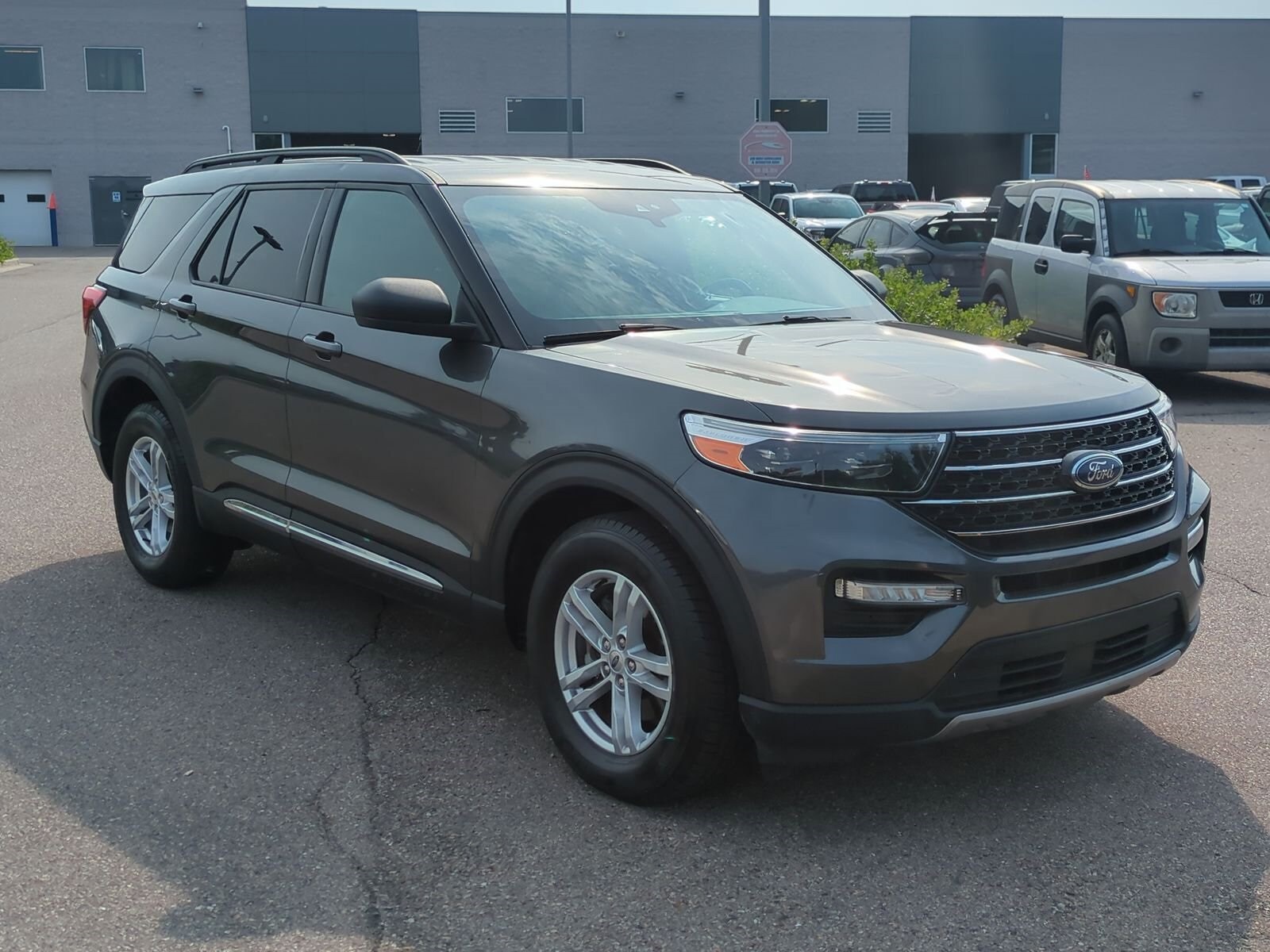 2020 Ford Explorer XLT photo 2