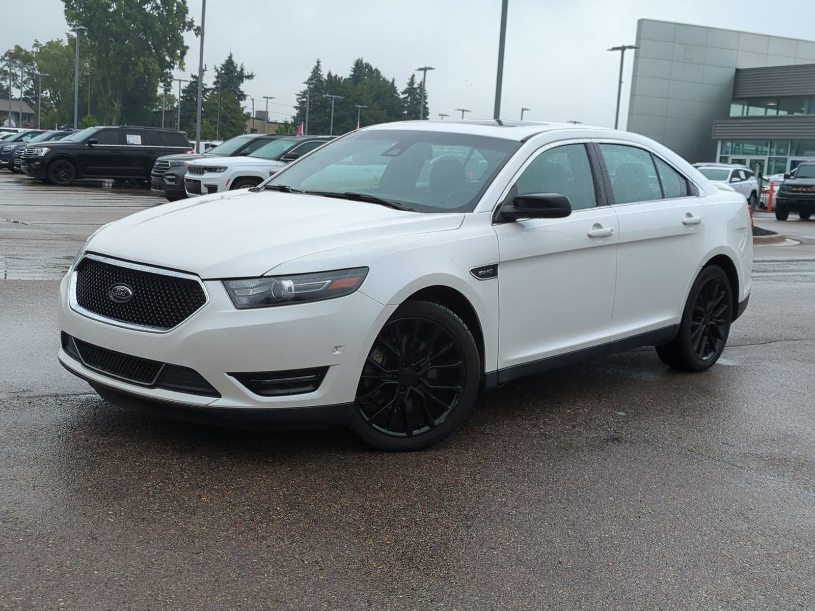 2017 Ford Taurus Sedan 