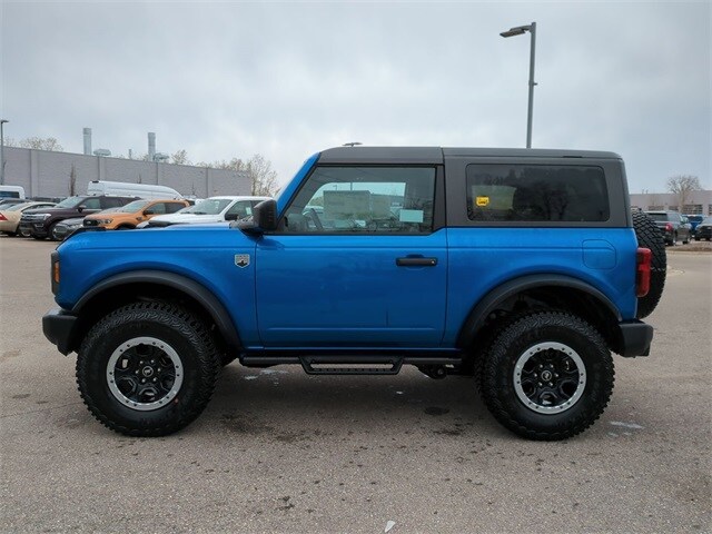 2023 Ford Bronco Big Bend photo 2