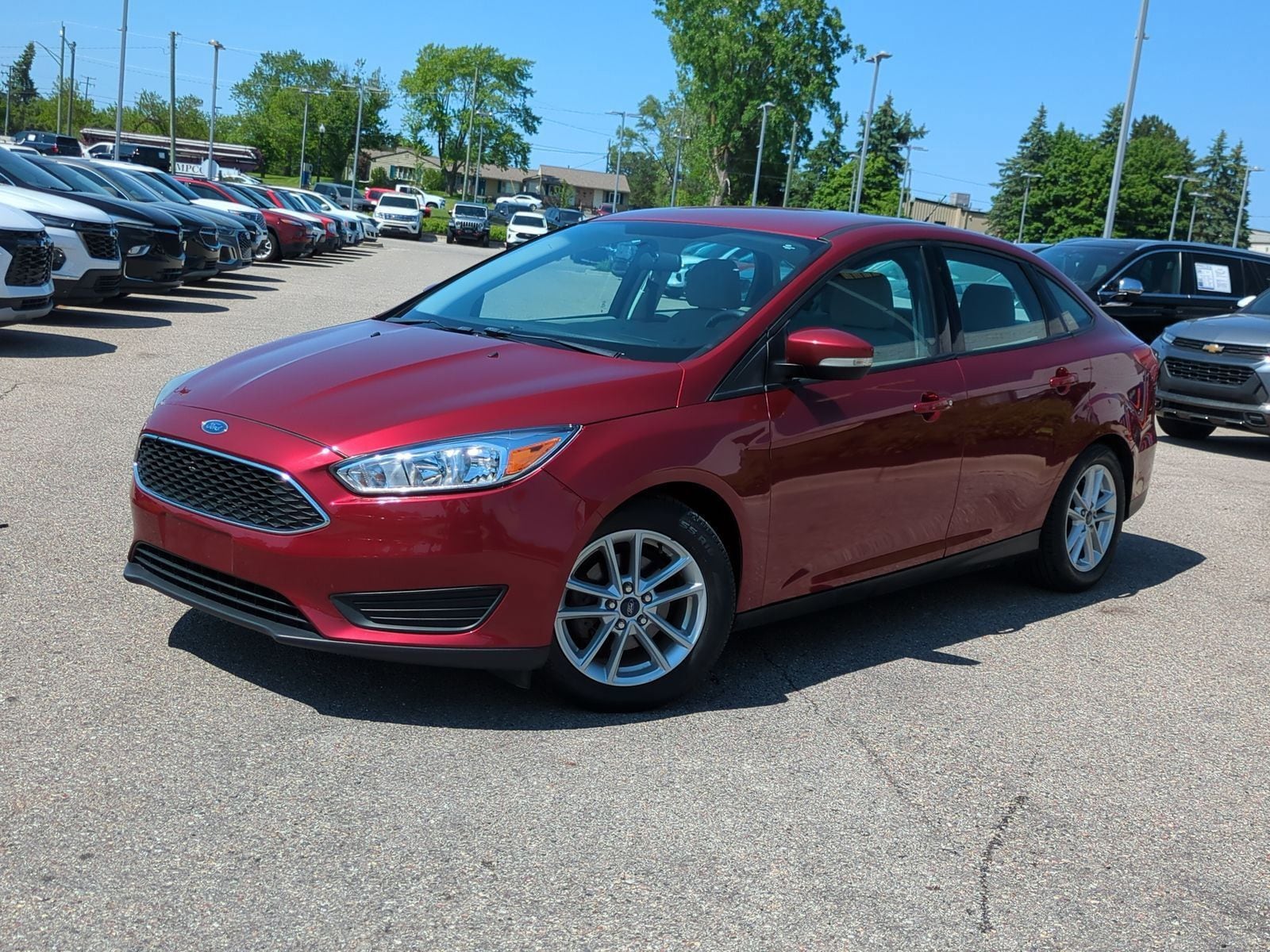 2016 Ford Focus Sedan SE's photo