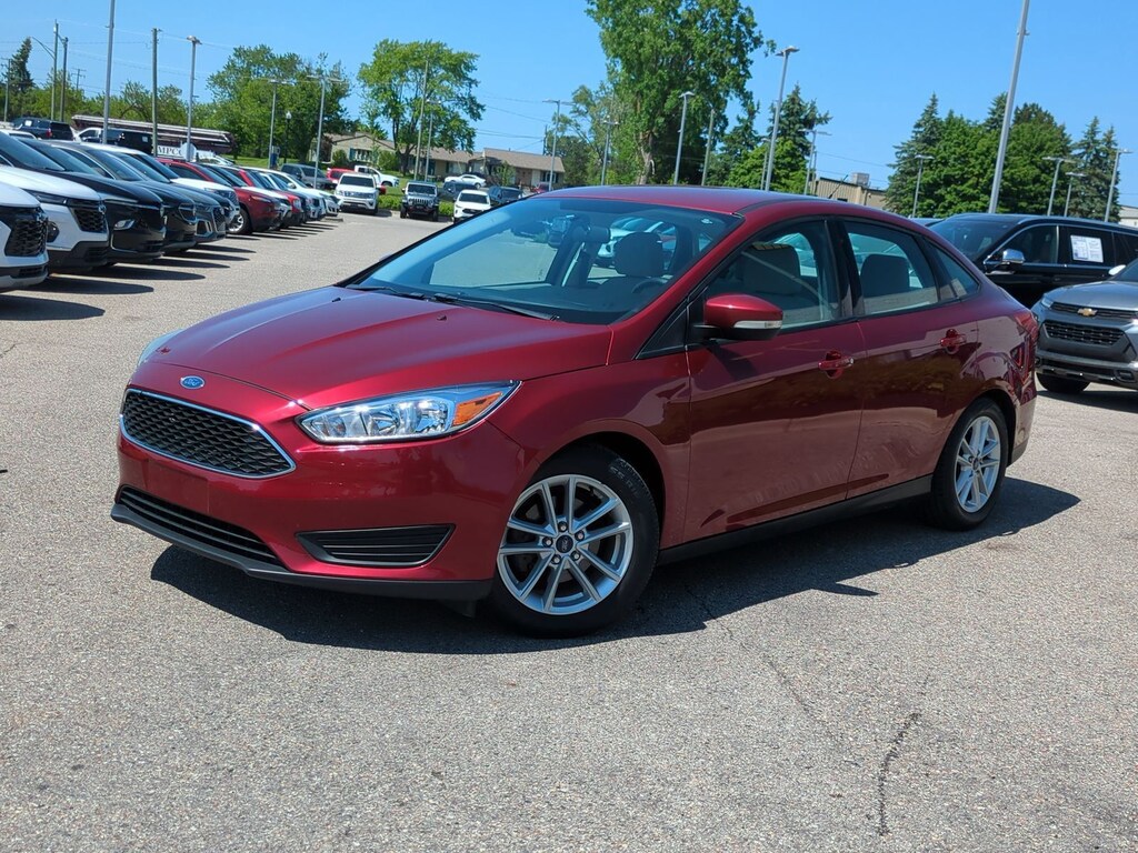 Used 2016 Ford Focus SE Sedan