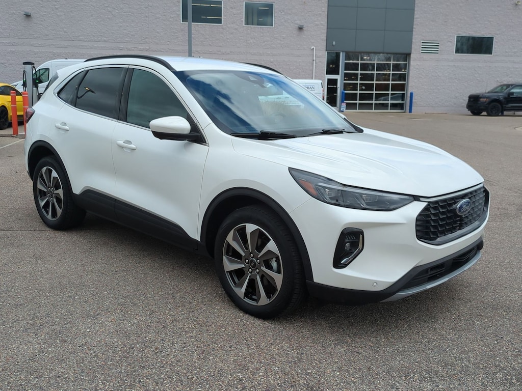 Used 2023 Ford Escape Platinum SUV
