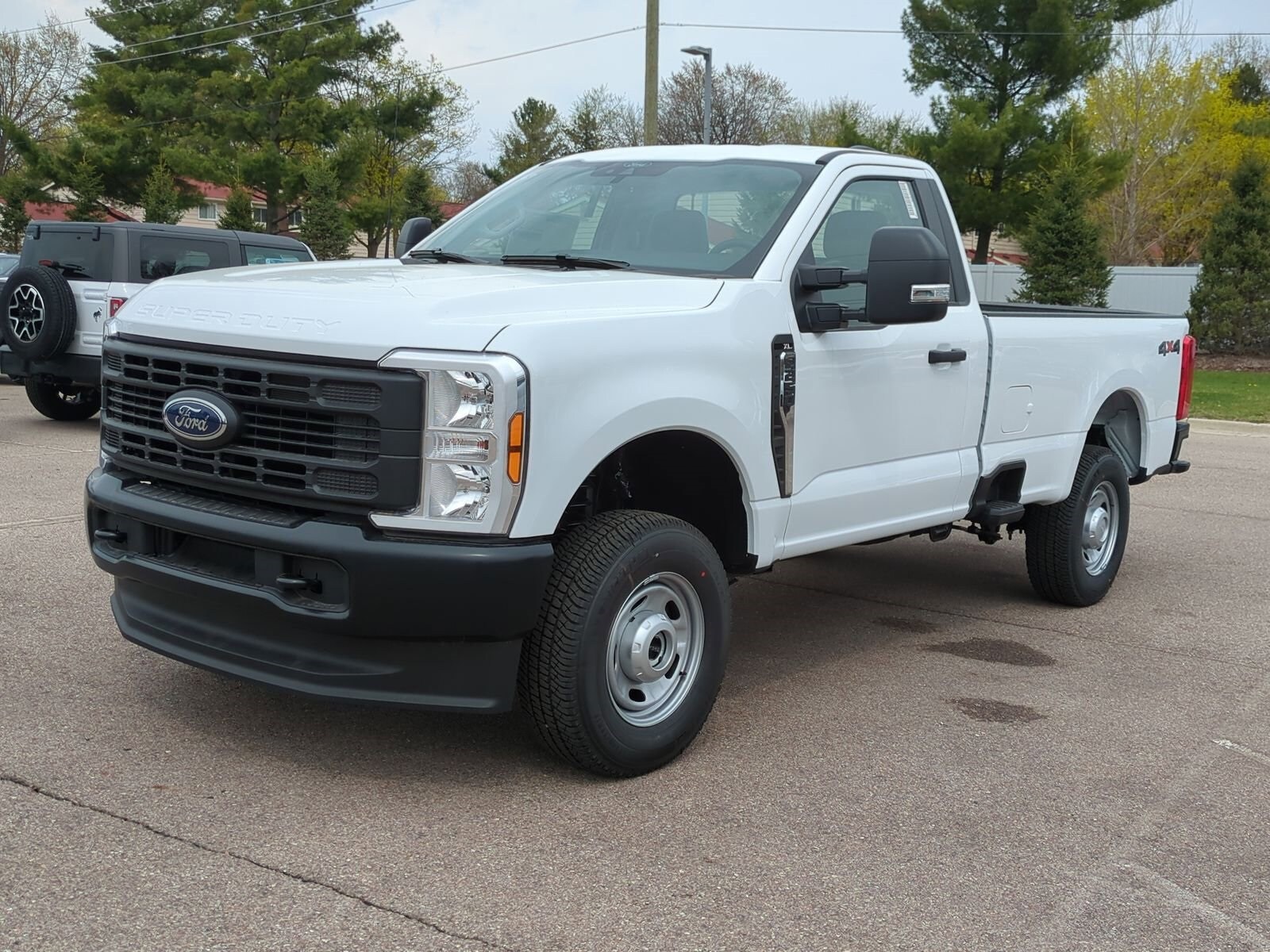 2025 Ford F-250 XL photo 4