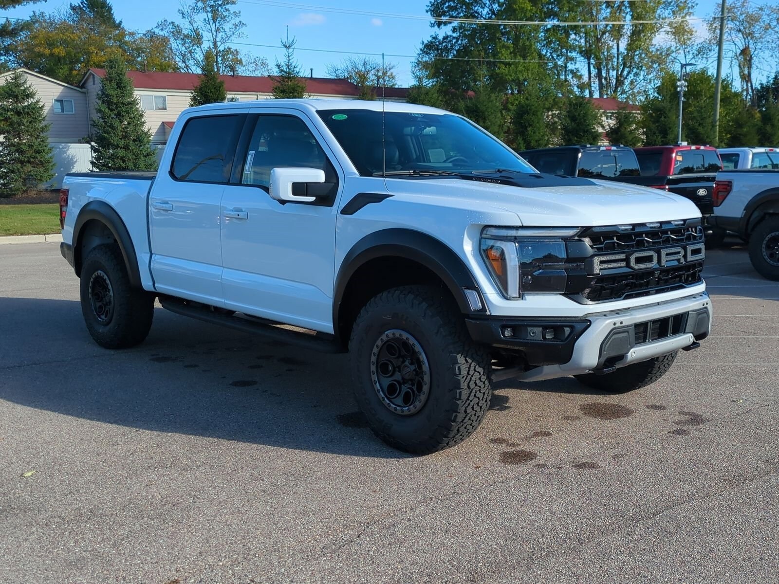 2025 Ford F-150 Raptor photo 2