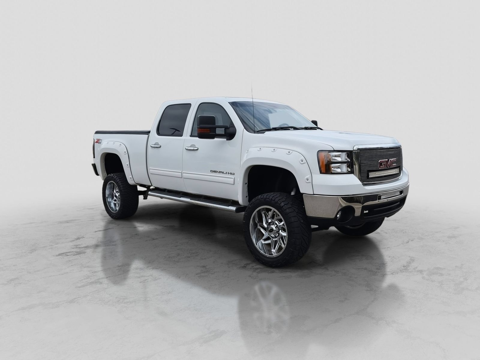 Used 2010 GMC Sierra 2500HD SLT with VIN 1GT4K1BG2AF116424 for sale in Waterford Township, MI
