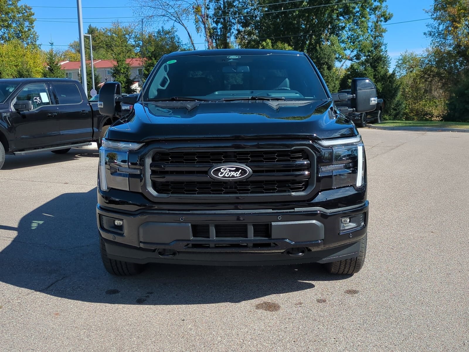 2025 Ford F-150 Lariat photo 3