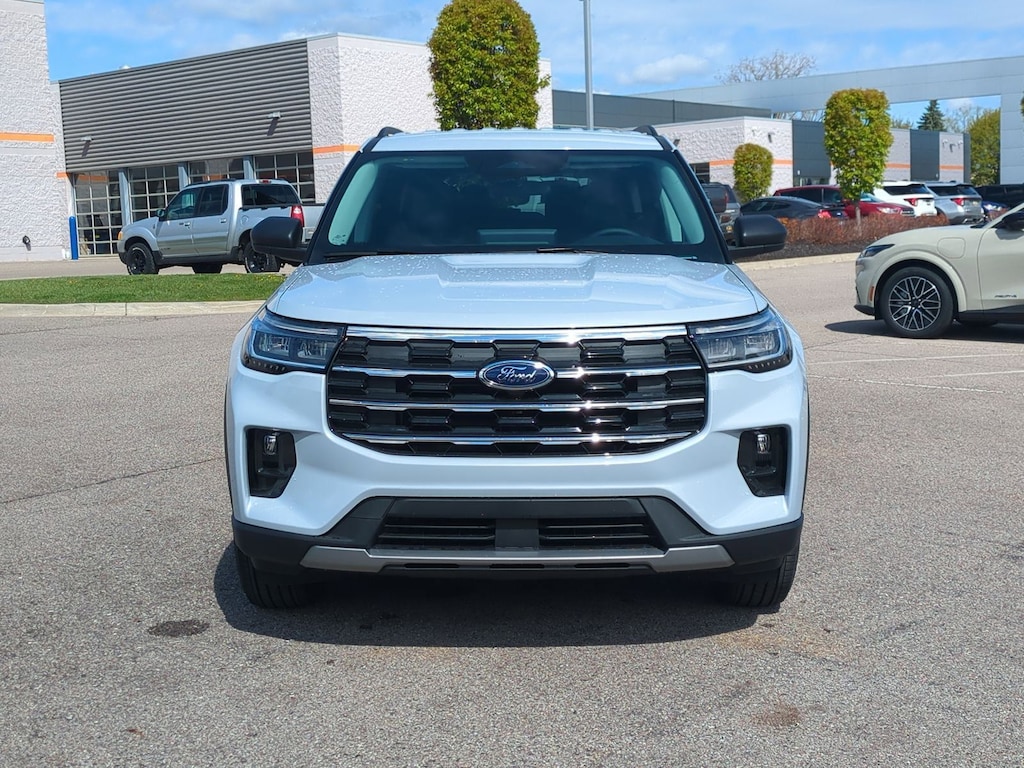New 2026 Ford Explorer Active SUV