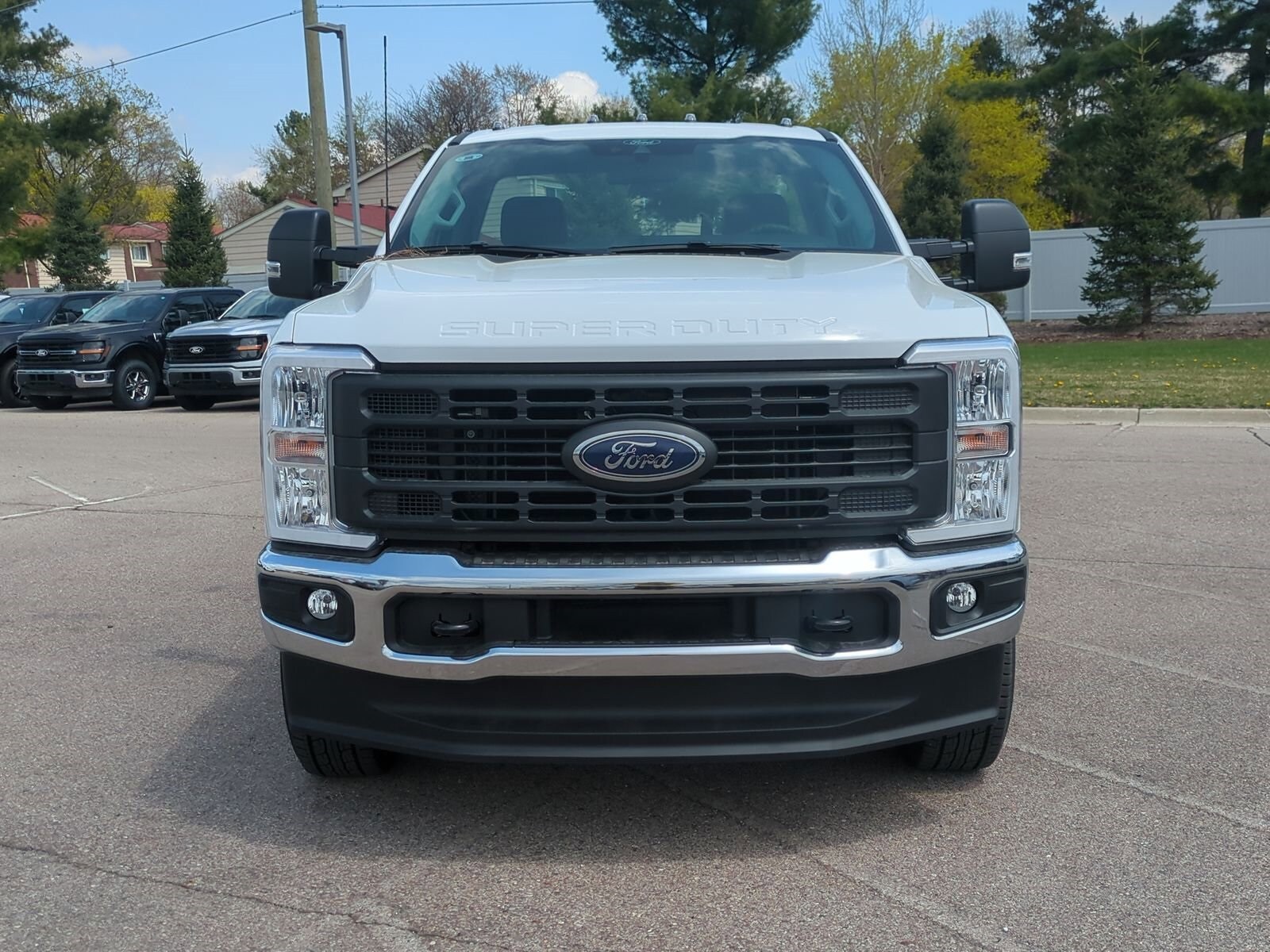 2025 Ford F-350 XL photo 3