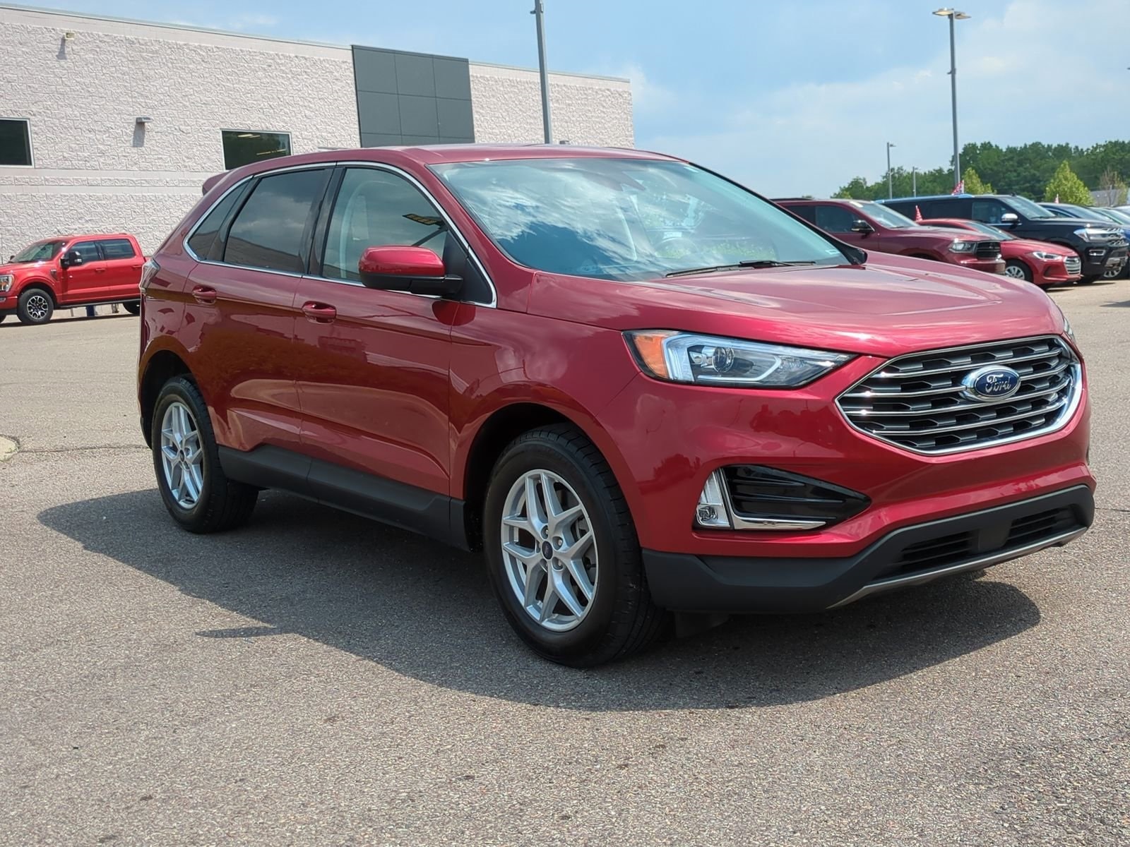 Used 2022 Ford Edge SEL with VIN 2FMPK4J96NBA20350 for sale in Waterford, MI