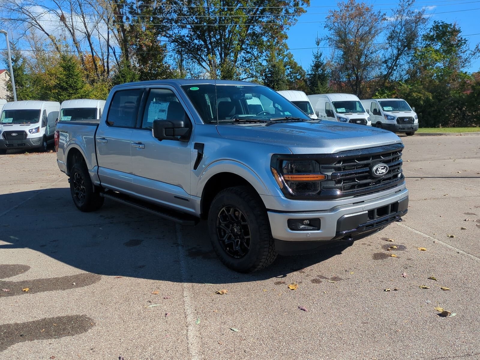 2025 Ford F-150 XLT photo 2