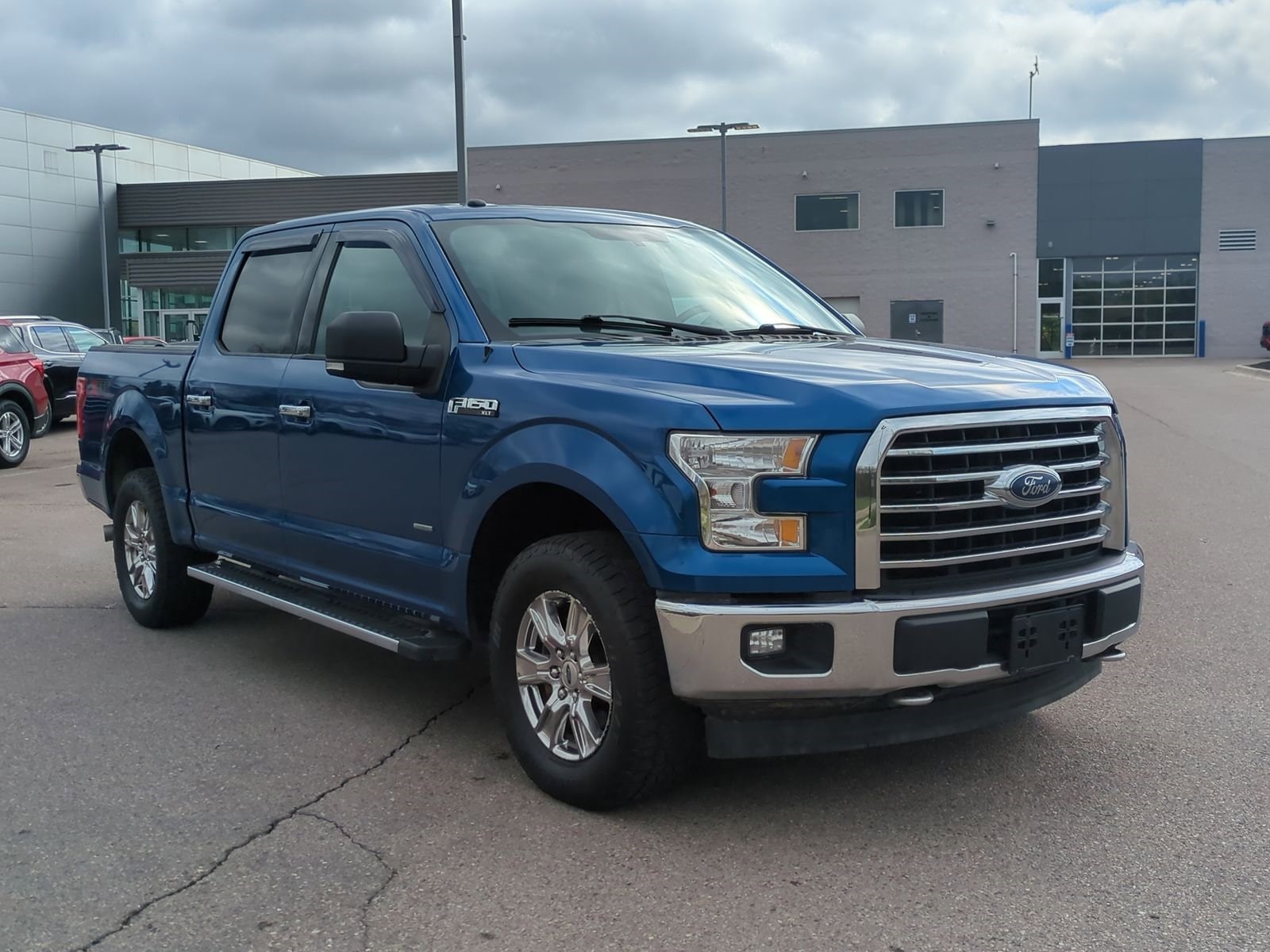 Used 2017 Ford F-150 XLT with VIN 1FTEW1EPXHFB45135 for sale in Waterford, MI