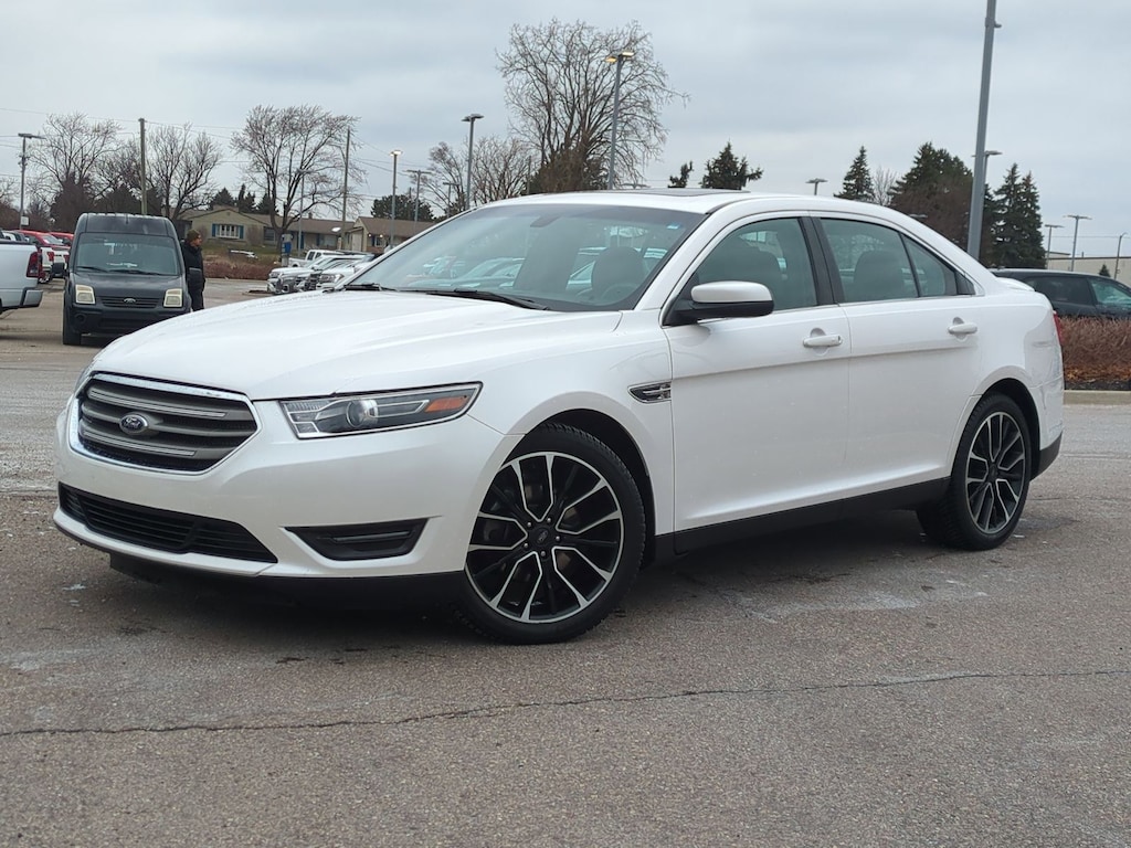 Used 2019 Ford Taurus SEL Sedan