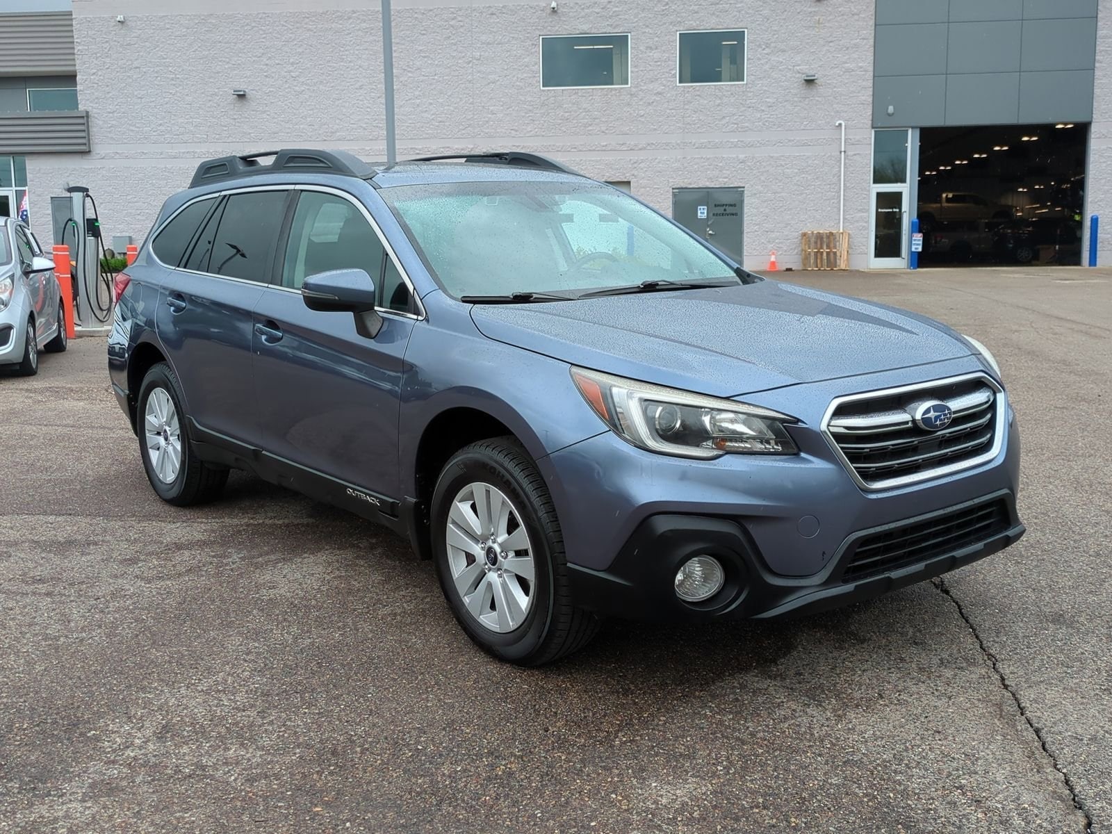 Used 2018 Subaru Outback Premium with VIN 4S4BSAHC3J3227234 for sale in Waterford, MI