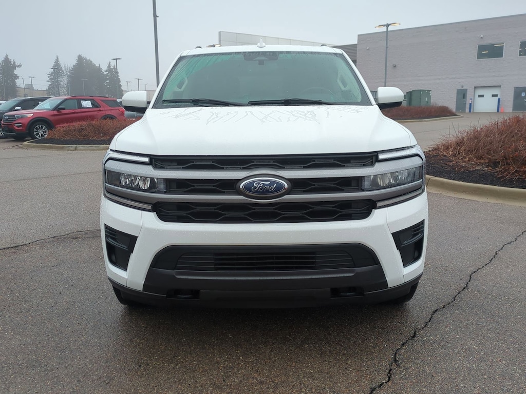 Used 2022 Ford Expedition Max XLT SUV