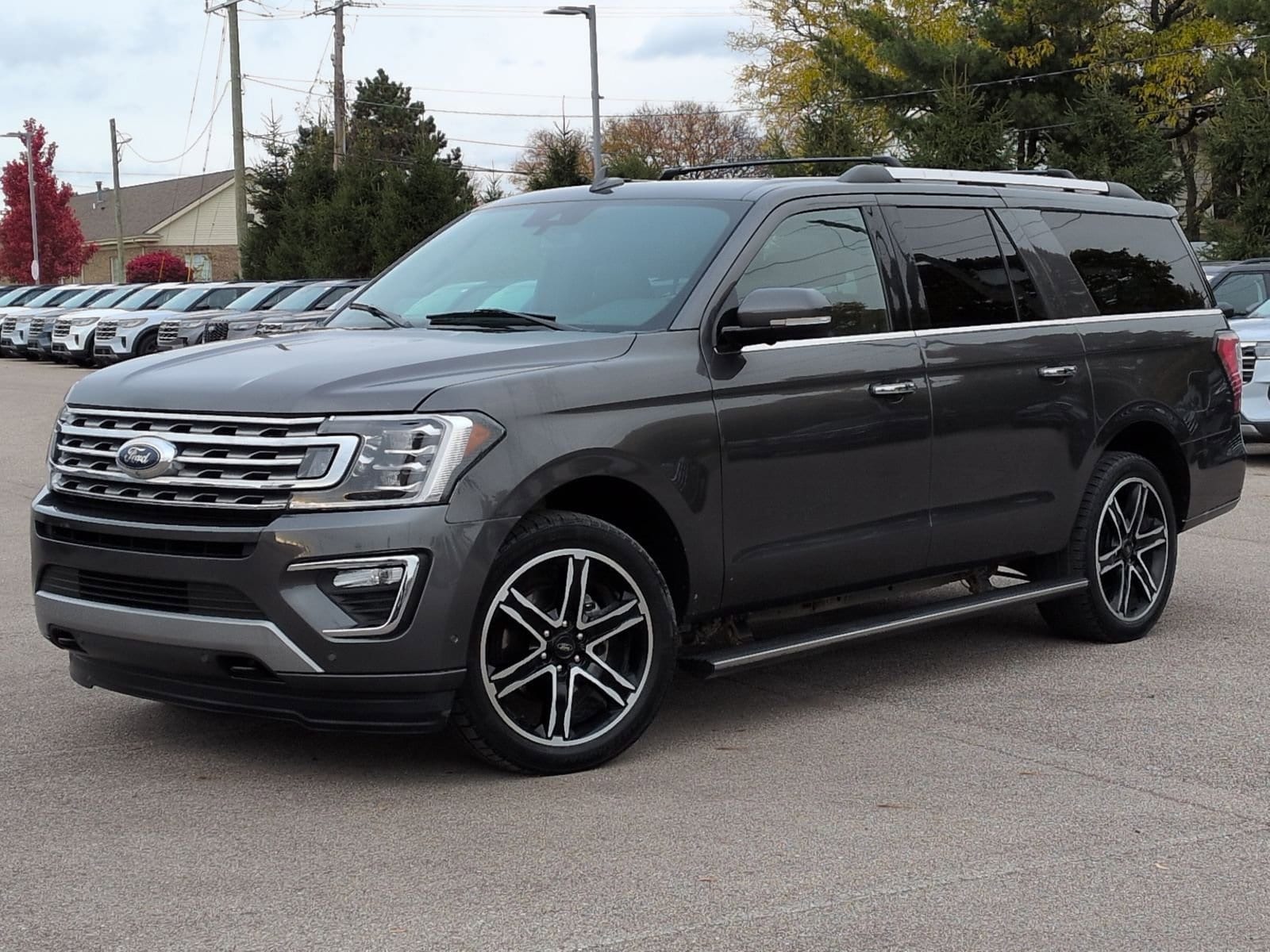 2021 Ford Expedition Limited's photo