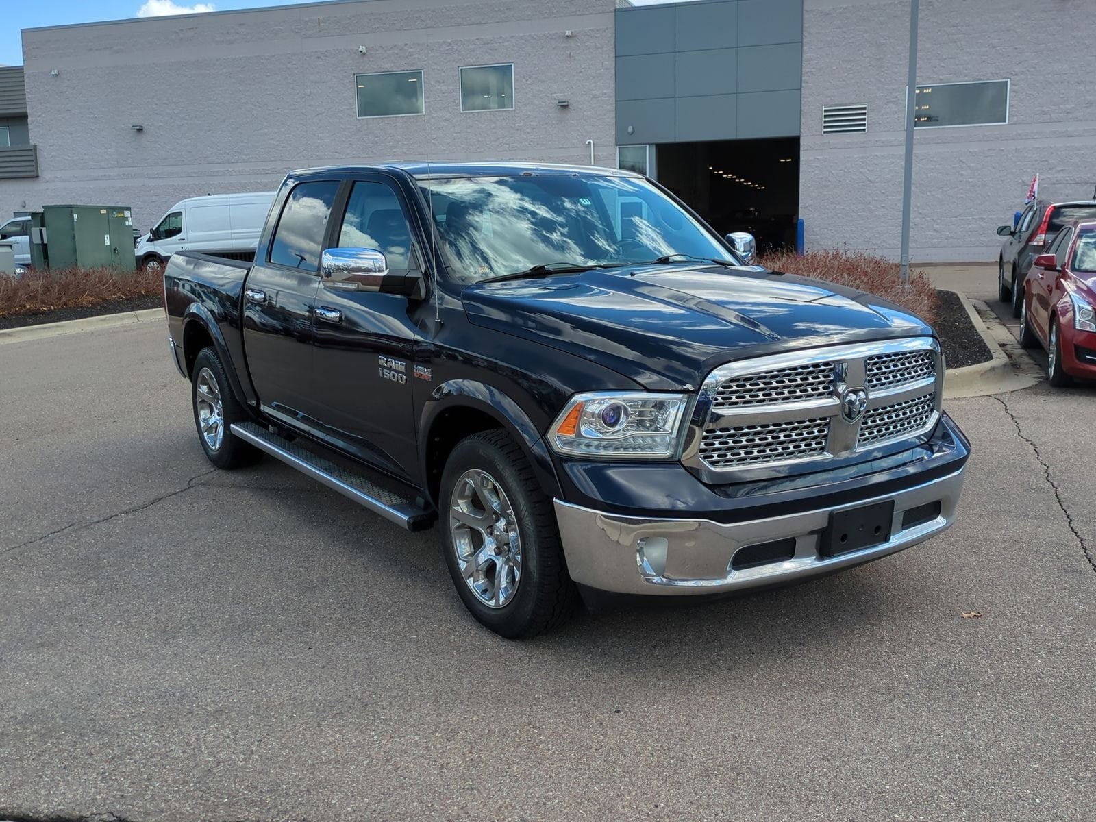 Used 2014 RAM Ram 1500 Laramie with VIN 1C6RR7NT2ES321212 for sale in Waterford, MI