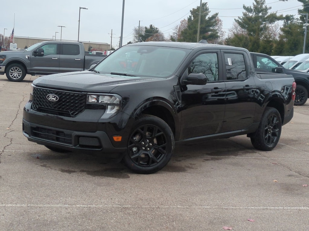 New 2025 Ford Maverick XLT Truck