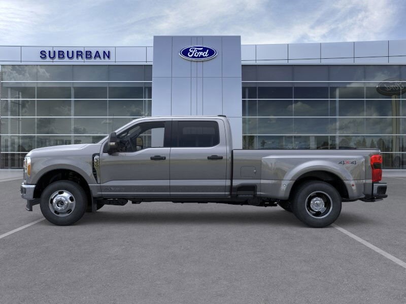 2026 Ford F-350 photo 3