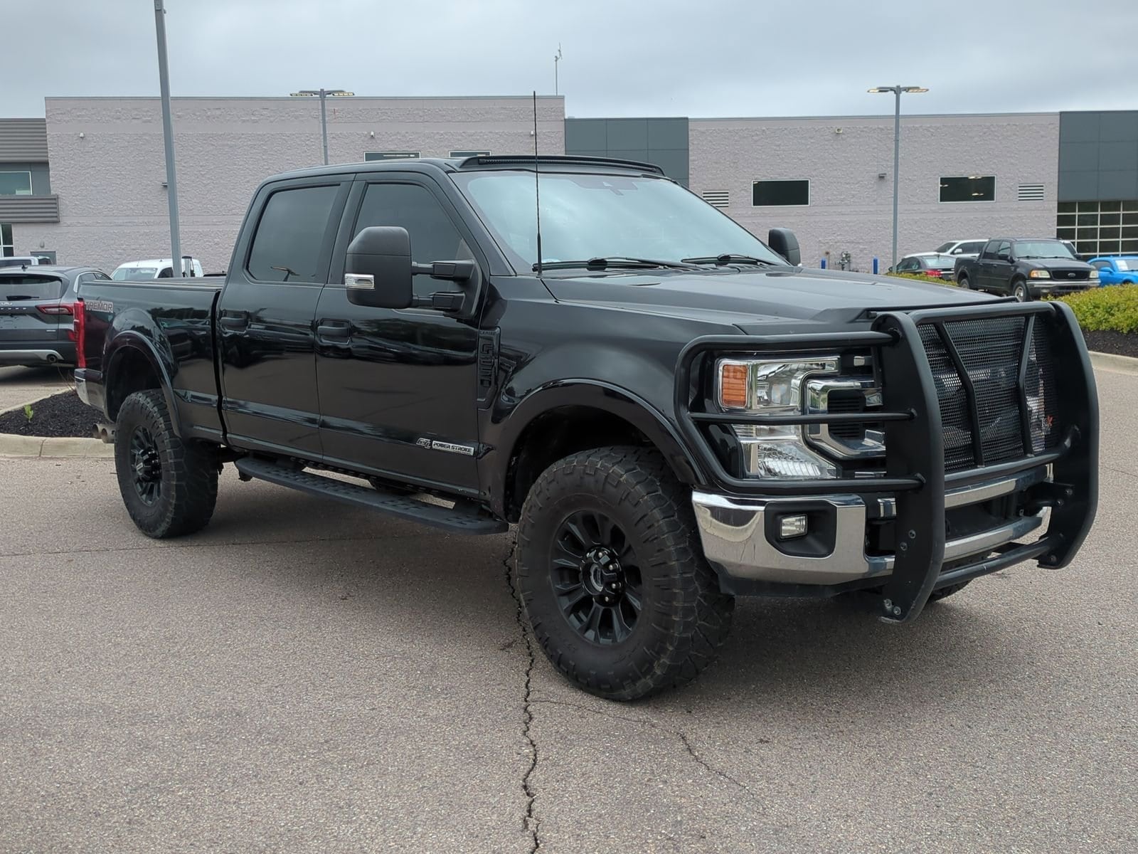 Used 2020 Ford F-250 Super Duty XLT with VIN 1FT8W2BT9LED92987 for sale in Waterford, MI