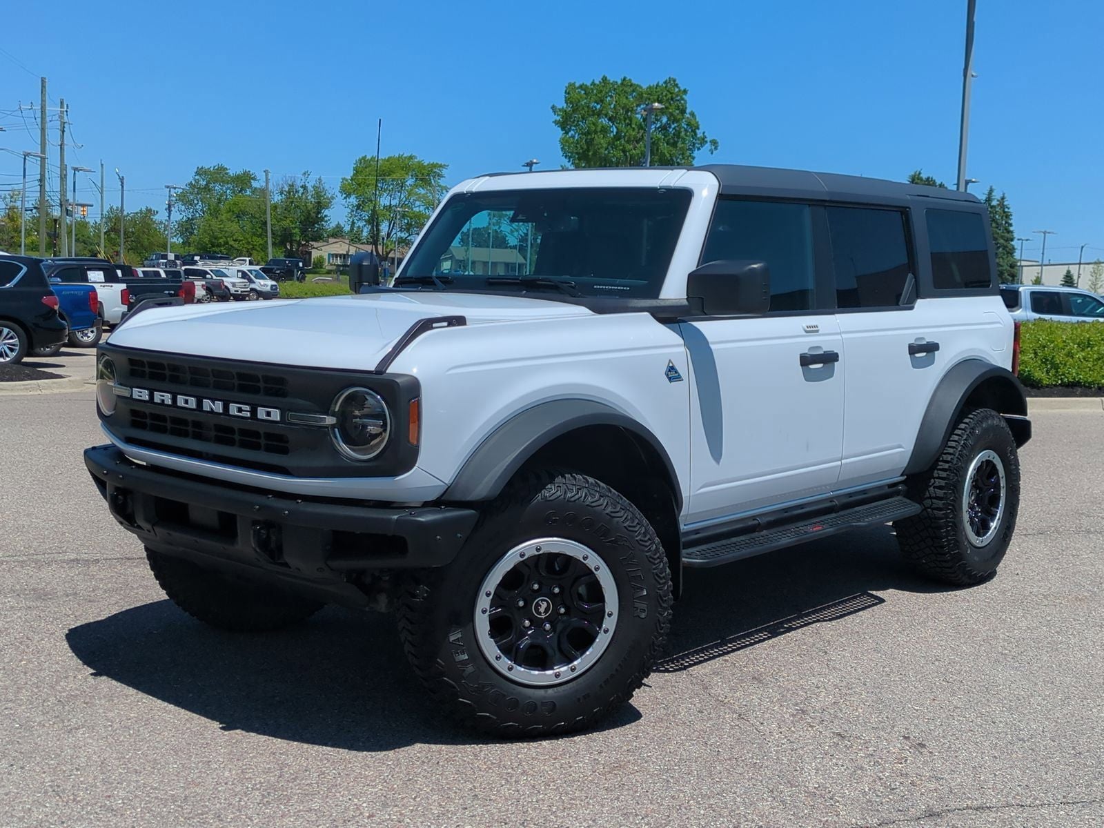 2023 Ford Bronco Black Diamond Advanced (322A) 4x4's photo