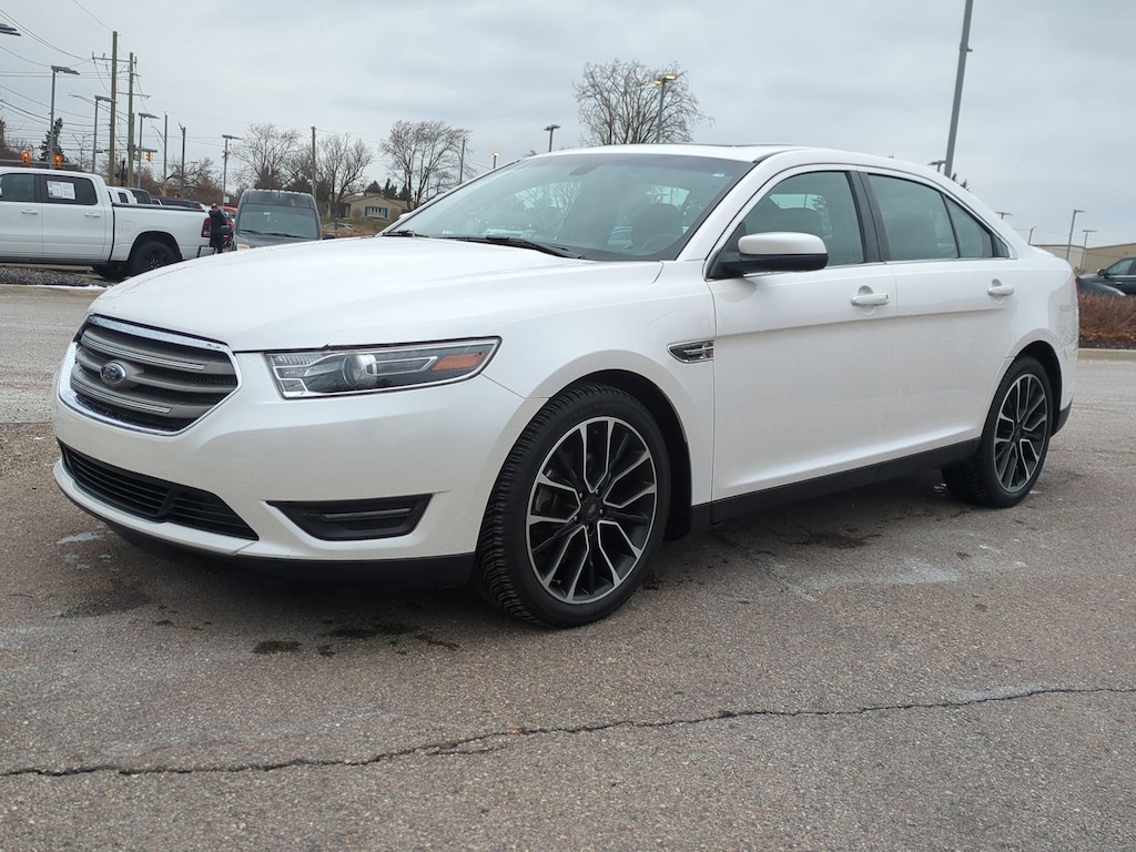 Used 2019 Ford Taurus SEL Sedan