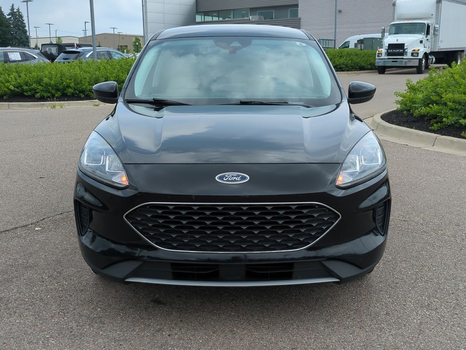 2021 Ford Escape SE photo 3