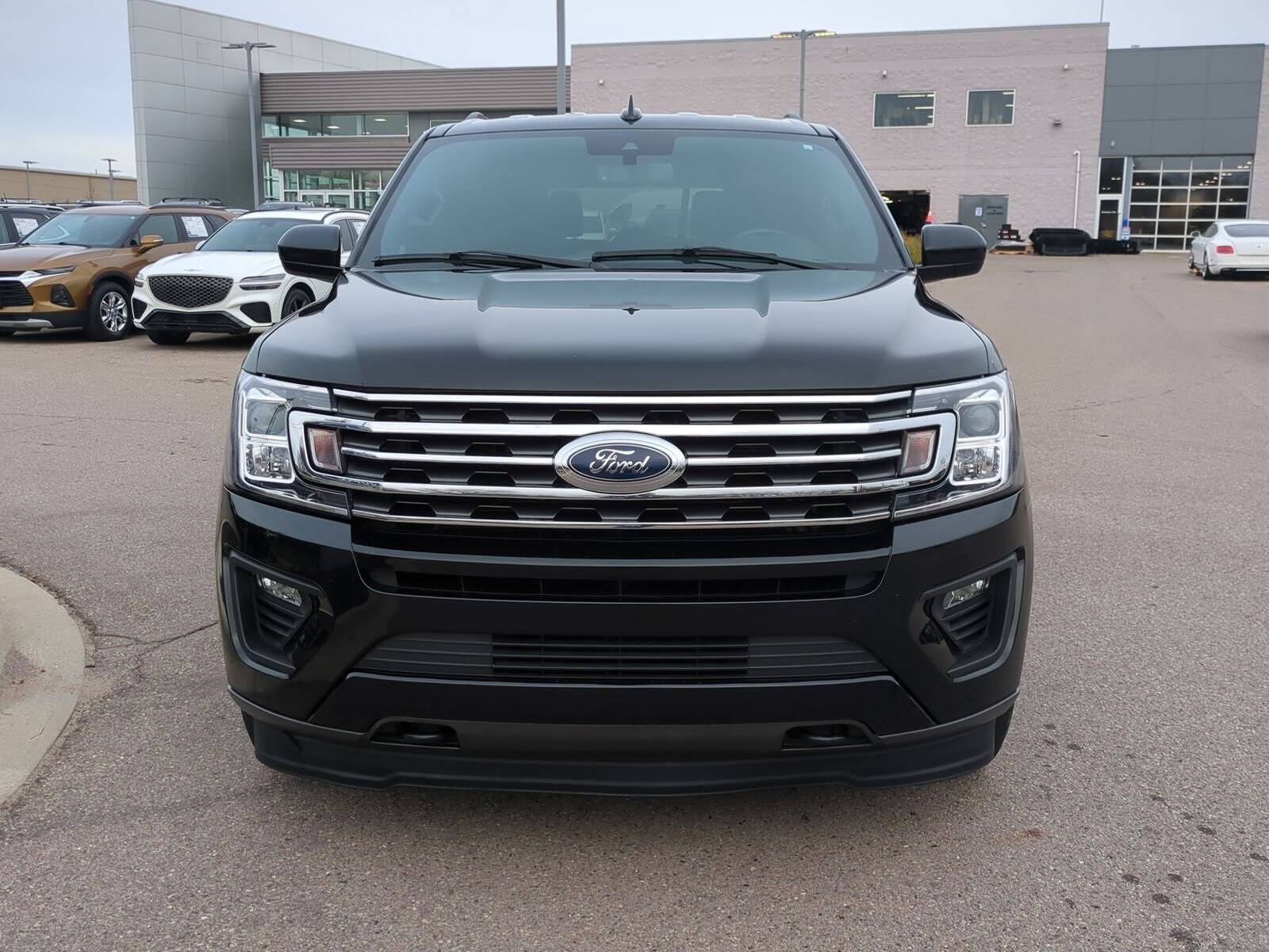 2021 Ford Expedition XLT photo 3