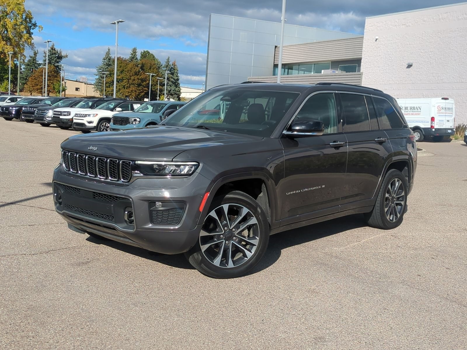 2022 Jeep Grand Cherokee Overland's photo