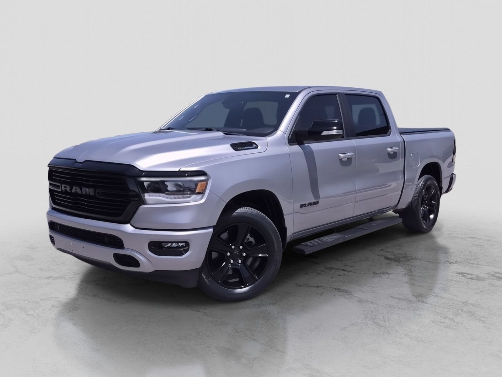 2021 RAM 1500 Big Horn/Lone Star 4x4 Crew Cab 5'7's photo