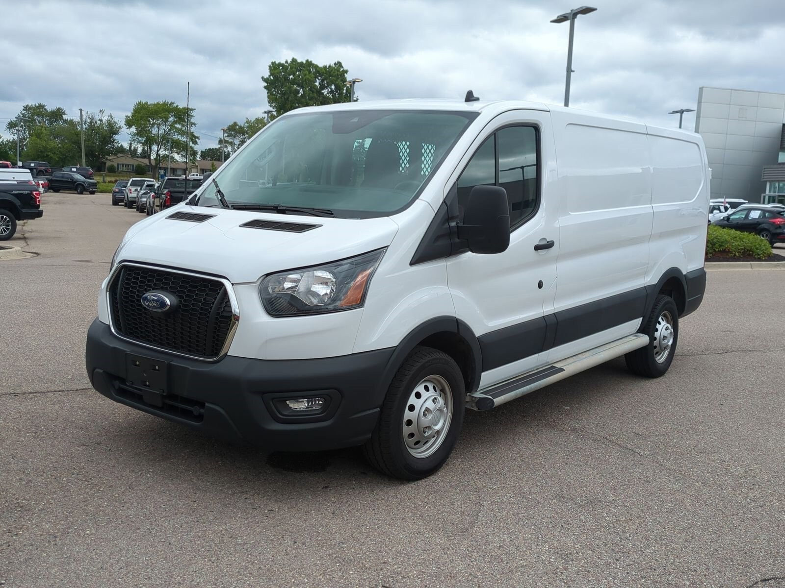 2023 Ford Transit photo 4