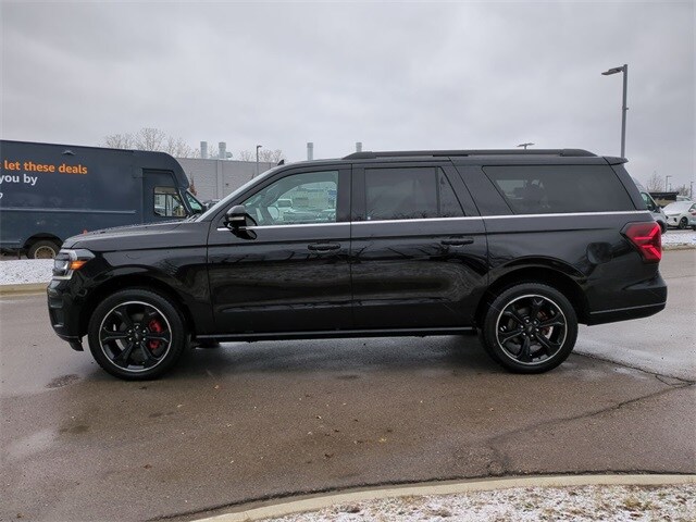 2024 Ford Expedition MAX Limited photo 2