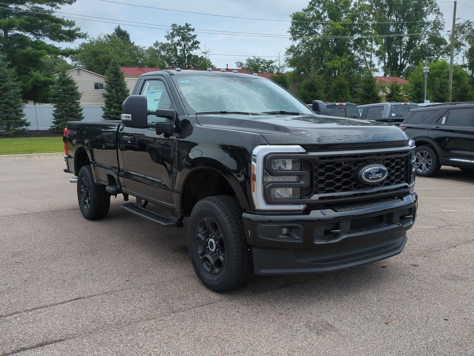 2025 Ford F-250 XL photo 2