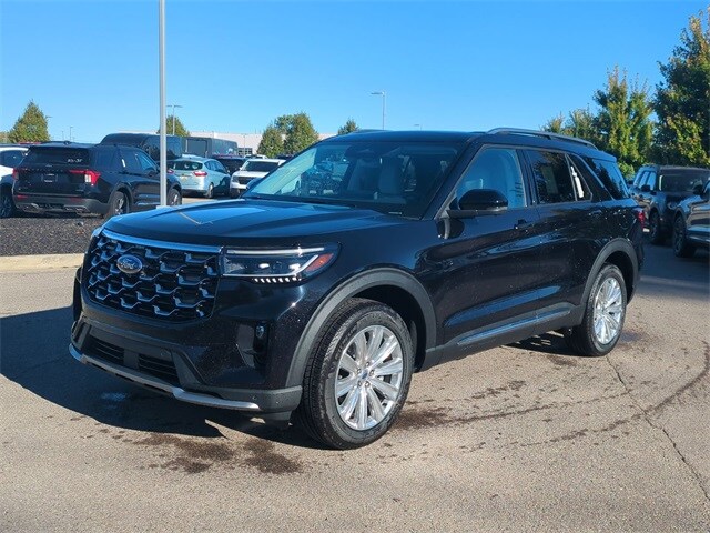 2025 Ford Explorer Platinum photo 4