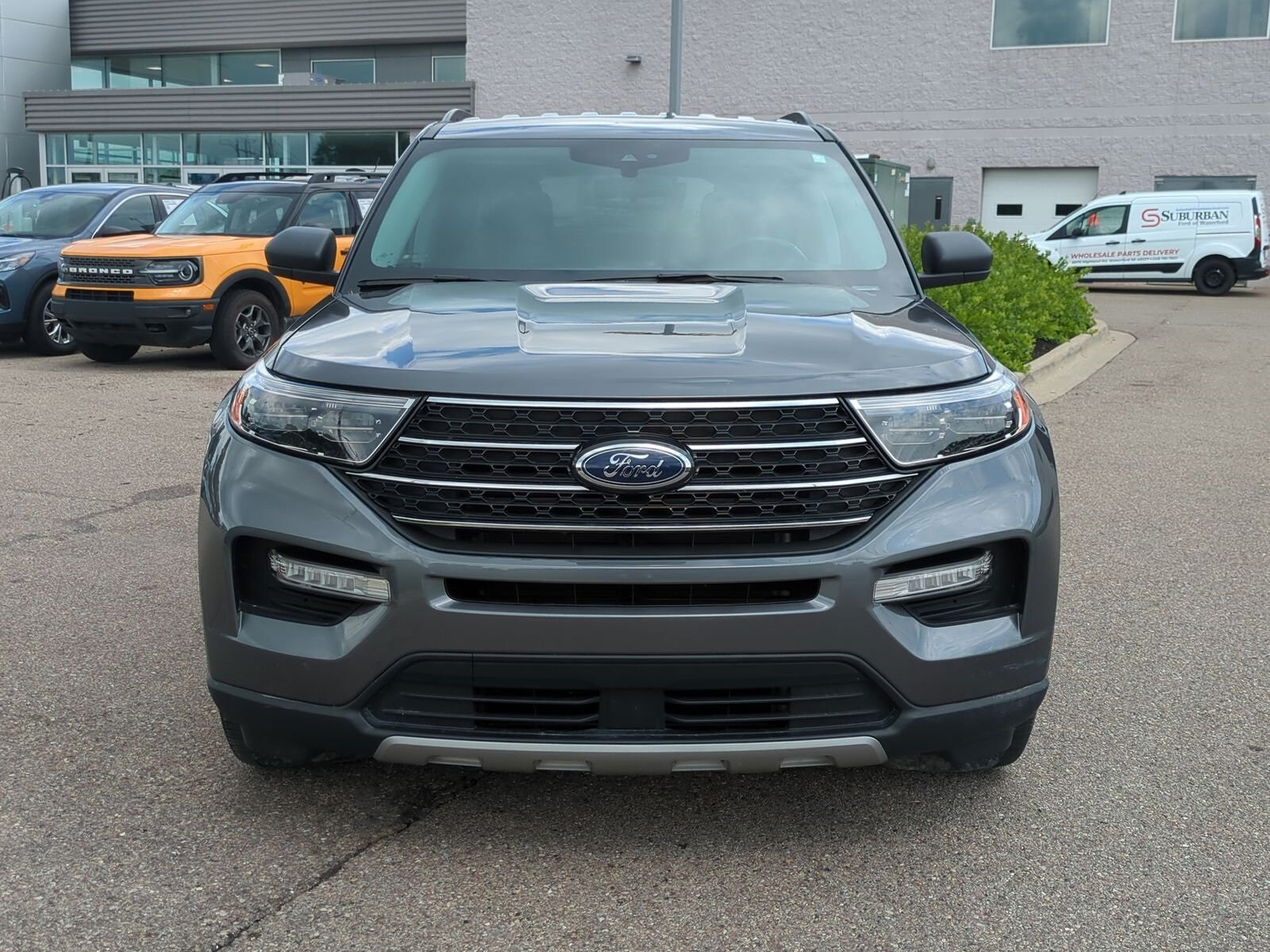 2022 Ford Explorer XLT photo 3