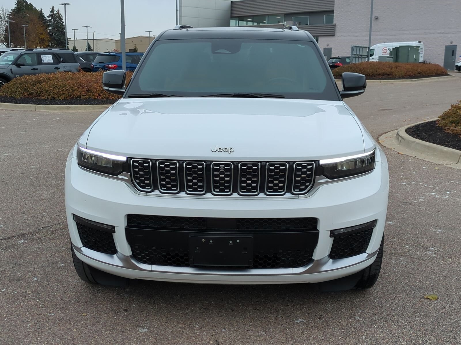 2021 Jeep Grand Cherokee L Summit photo 3