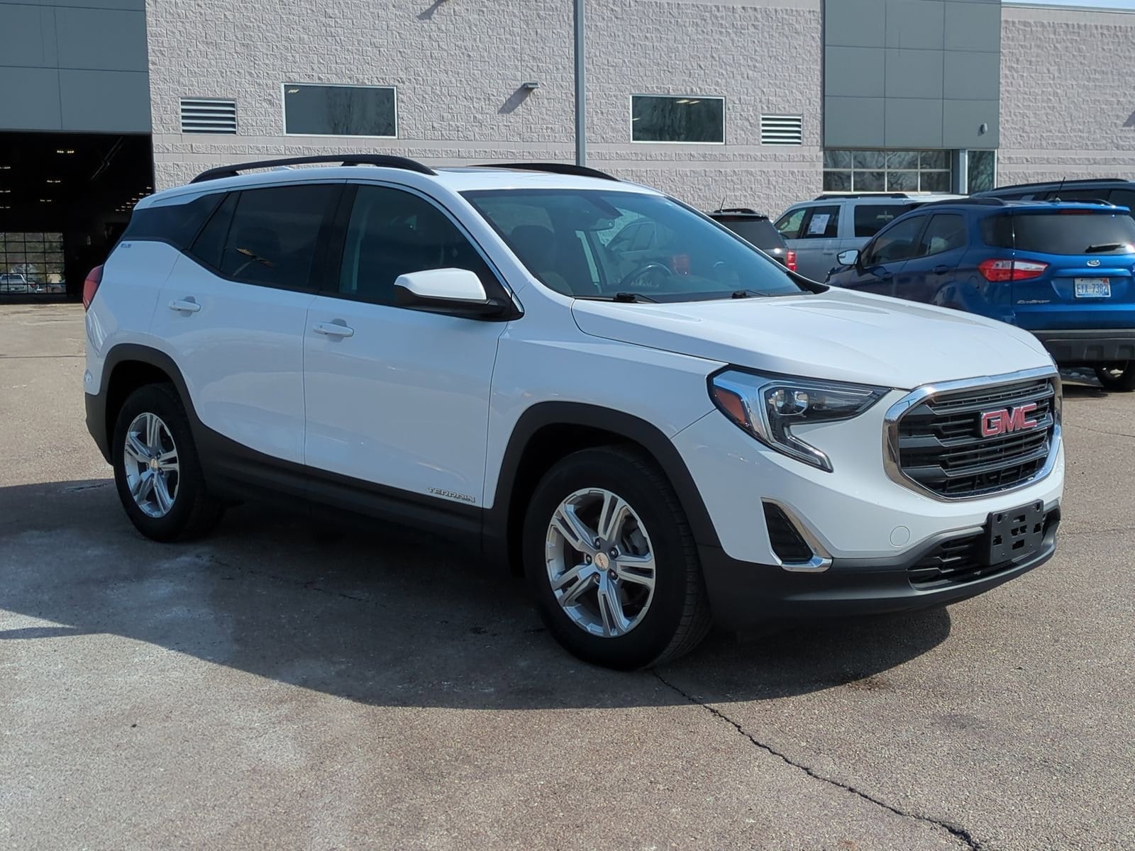 Used 2019 GMC Terrain SLE with VIN 3GKALTEV8KL329136 for sale in Waterford Township, MI