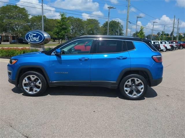 Used 2019 Jeep Compass Limited with VIN 3C4NJDCB9KT818579 for sale in Waterford, MI