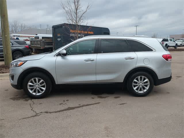 Used 2018 Kia Sorento LX with VIN 5XYPG4A30JG402171 for sale in Waterford, MI