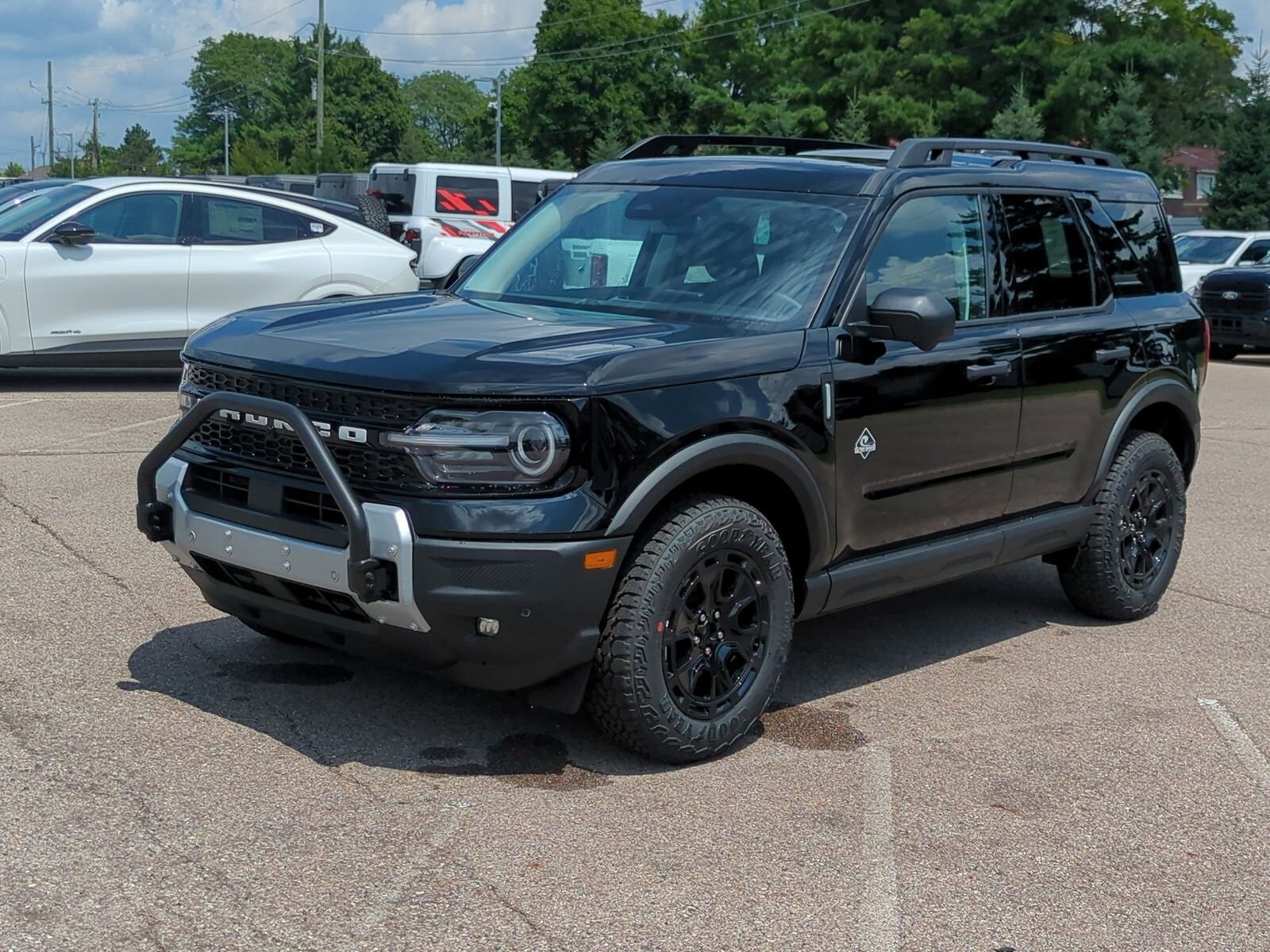 2025 Ford Bronco Sport Outer Banks photo 4
