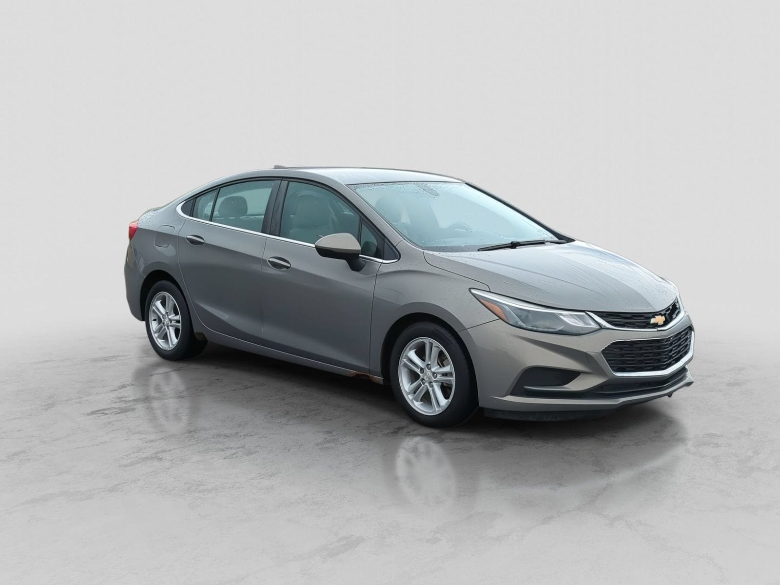 Used 2018 Chevrolet Cruze LT with VIN 1G1BE5SM2J7142309 for sale in Waterford Township, MI