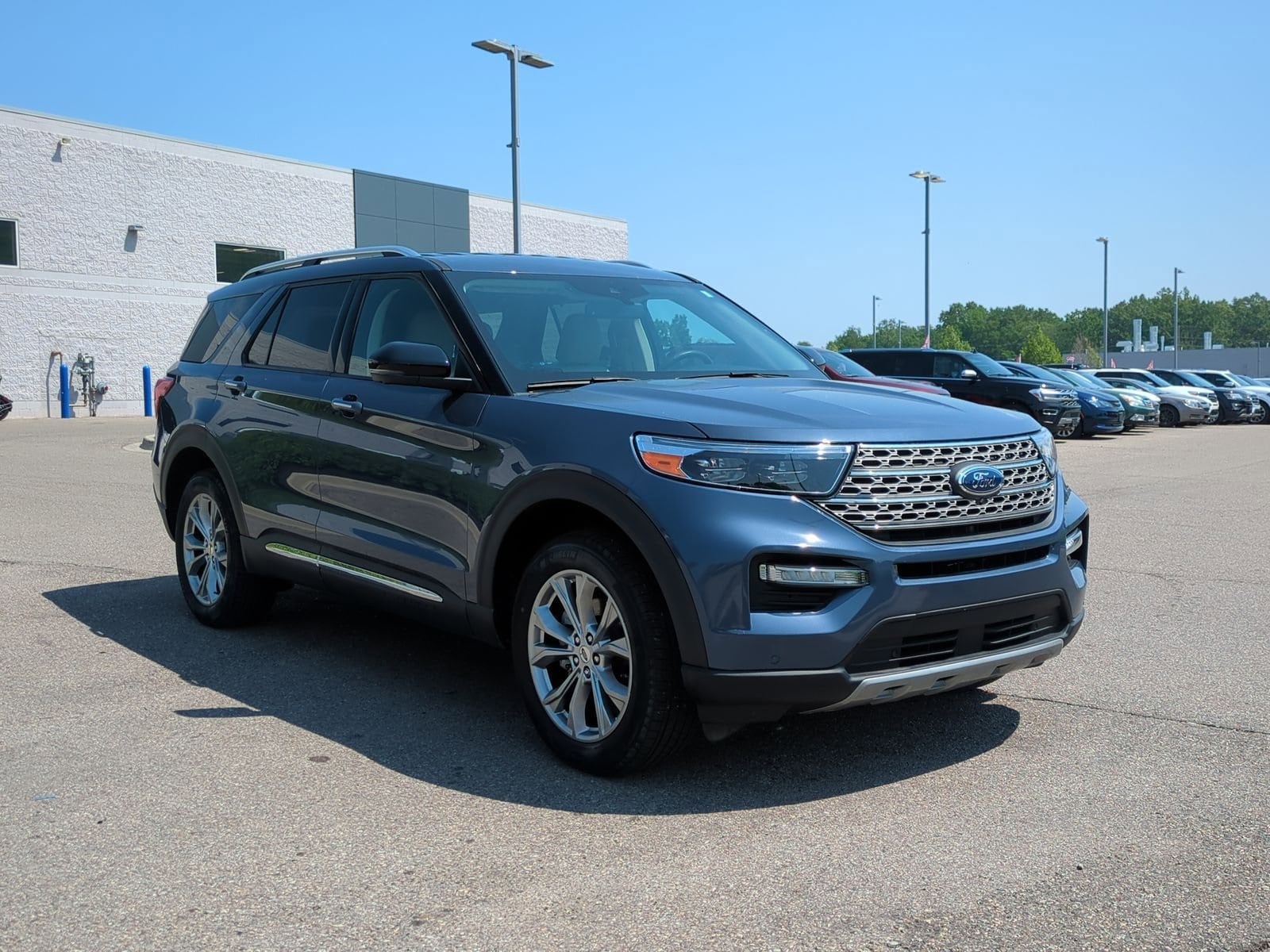 Used 2021 Ford Explorer Limited with VIN 1FMSK8FH3MGC35734 for sale in Waterford, MI