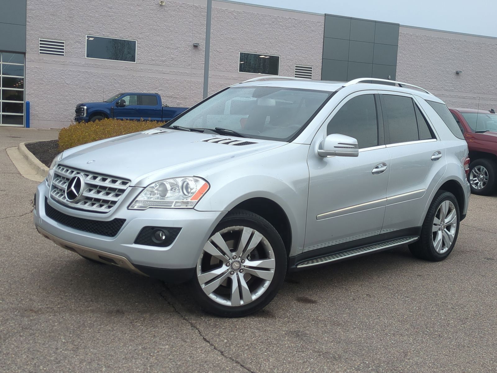 2011 Mercedes-Benz M-Class ML350 4MATIC's photo