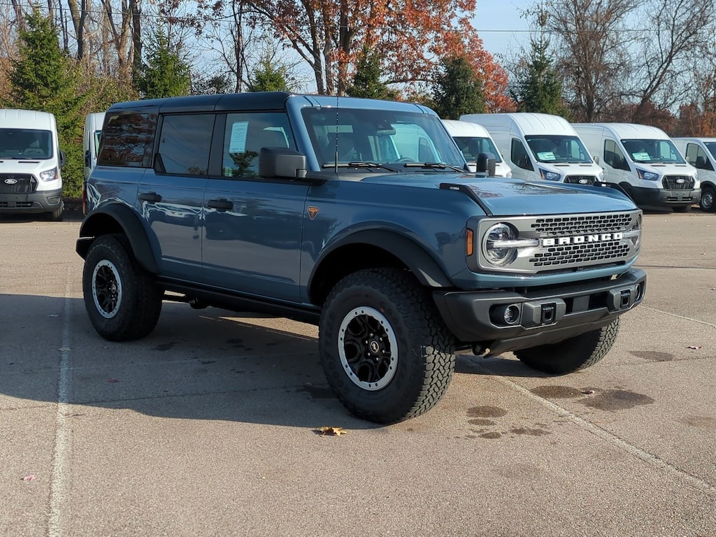 New 2025 Ford Bronco Badlands SUV